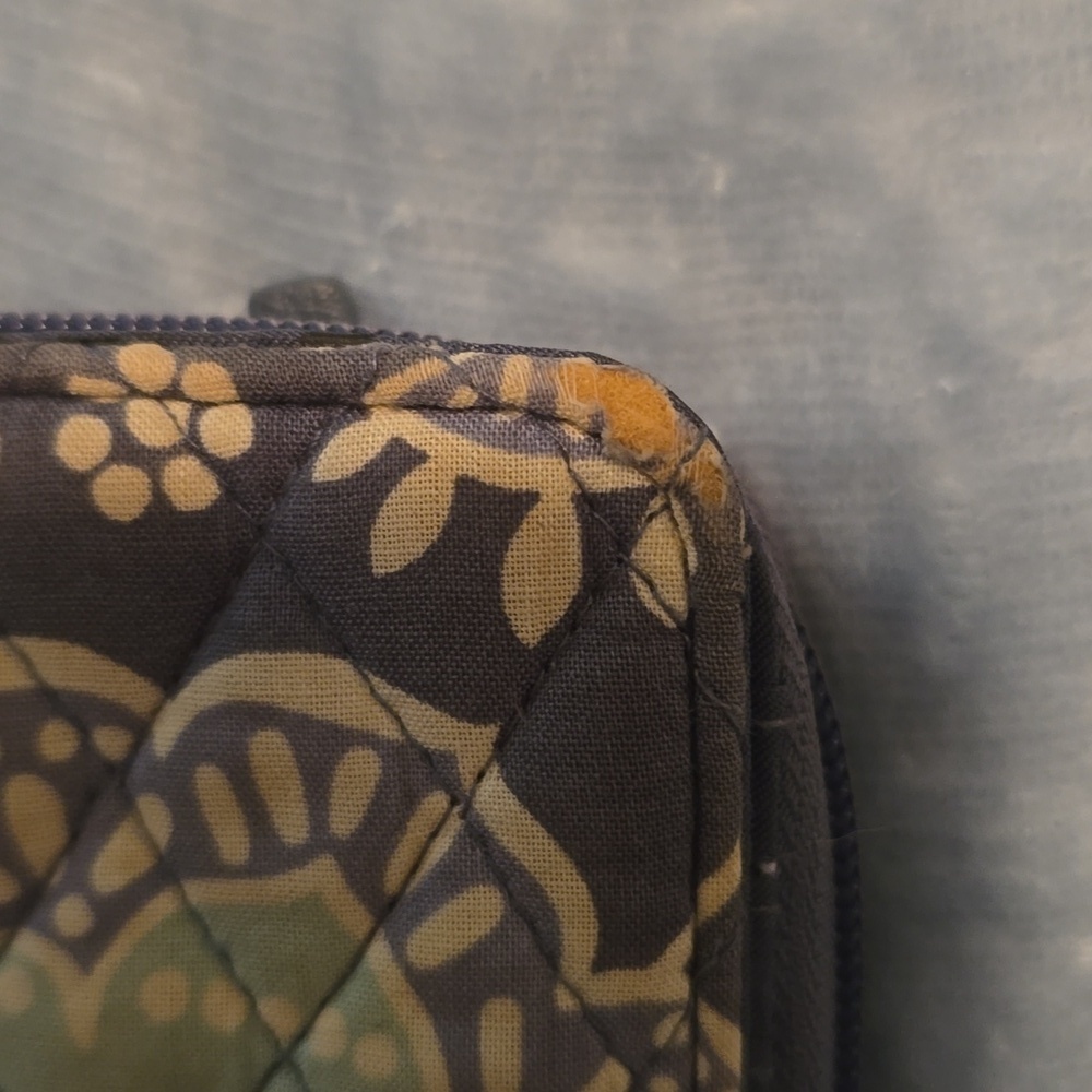 Vera Bradley Wallet with Turn Lock And Zipper Compartment (Bin 12) - Picture 6 of 11